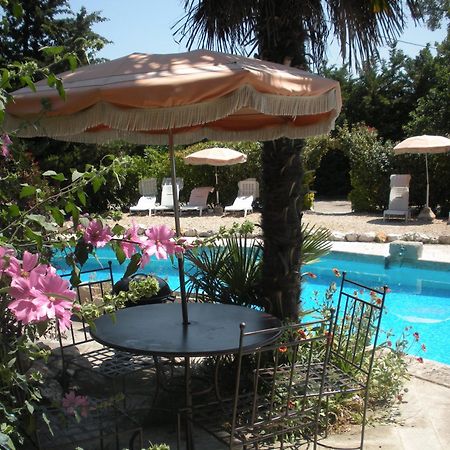Gites Climatises Piscine Chauffee La Balancelle Сен-Реми-де-Прованс Экстерьер фото