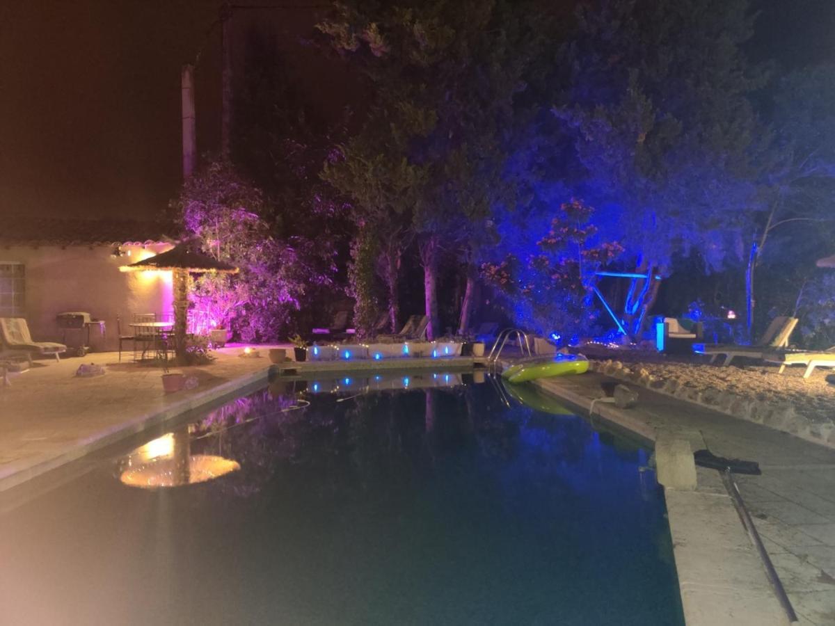 Gites Climatises Piscine Chauffee La Balancelle Сен-Реми-де-Прованс Экстерьер фото